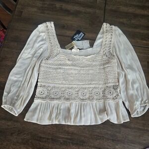 Hem & Thread Cream Crochet Lace Peasant Top Long Sleeve Boho Smocked Blouse M/L